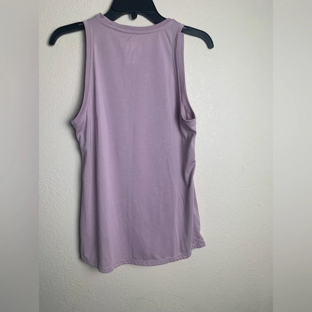 Nike Women's Size‎ Small Yoga Athletic Tank Top Graphic Sleeveless Purple